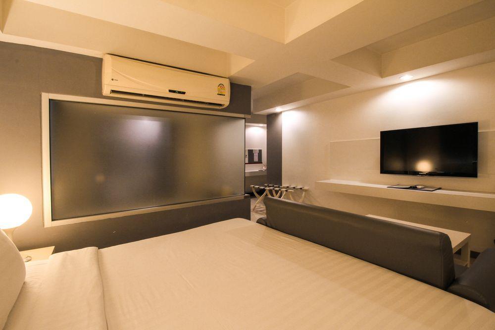 Myhotel Cmyk@Ratchada Bangkok Exteriér fotografie