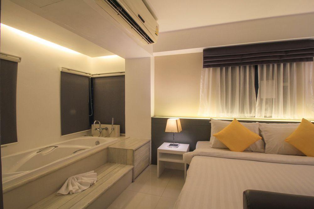 Myhotel Cmyk@Ratchada Bangkok Exteriér fotografie