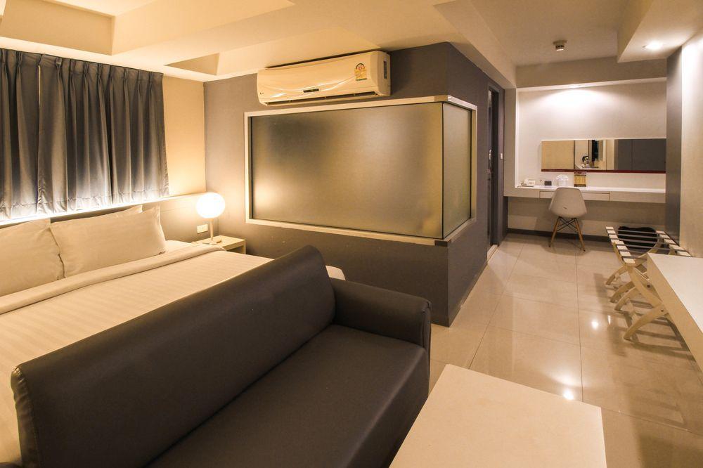 Myhotel Cmyk@Ratchada Bangkok Exteriér fotografie