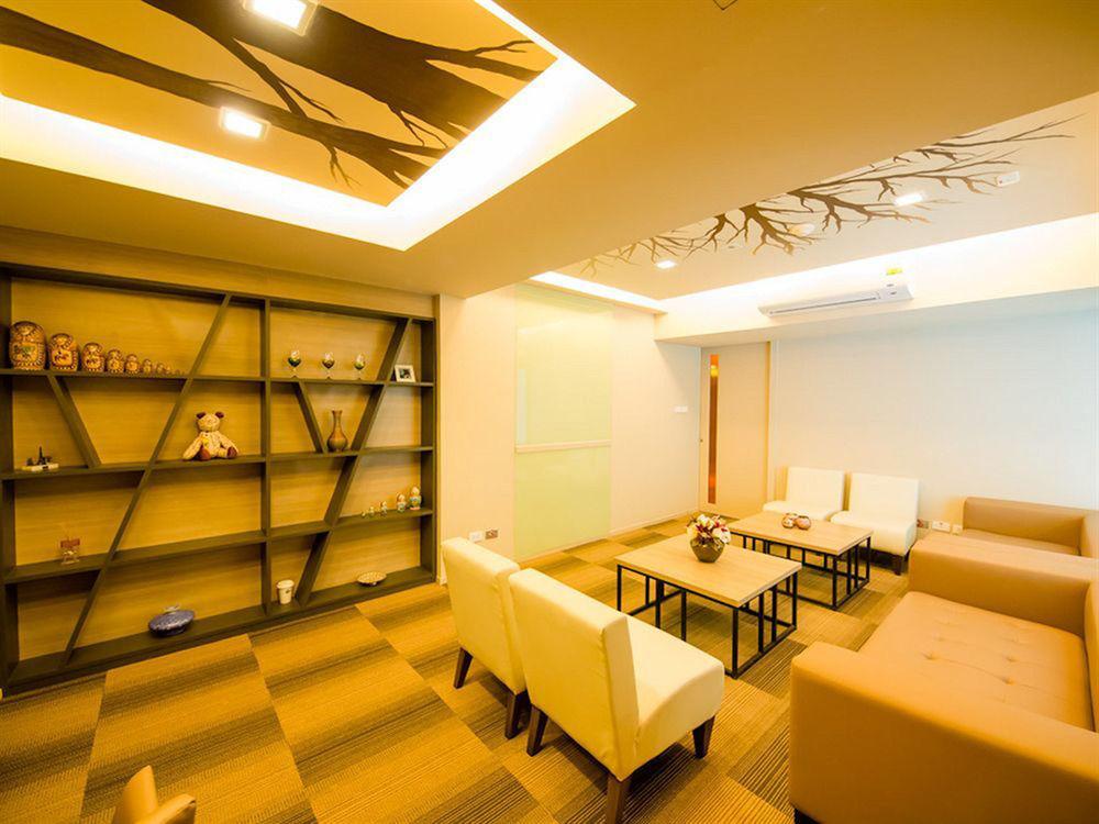 Myhotel Cmyk@Ratchada Bangkok Exteriér fotografie