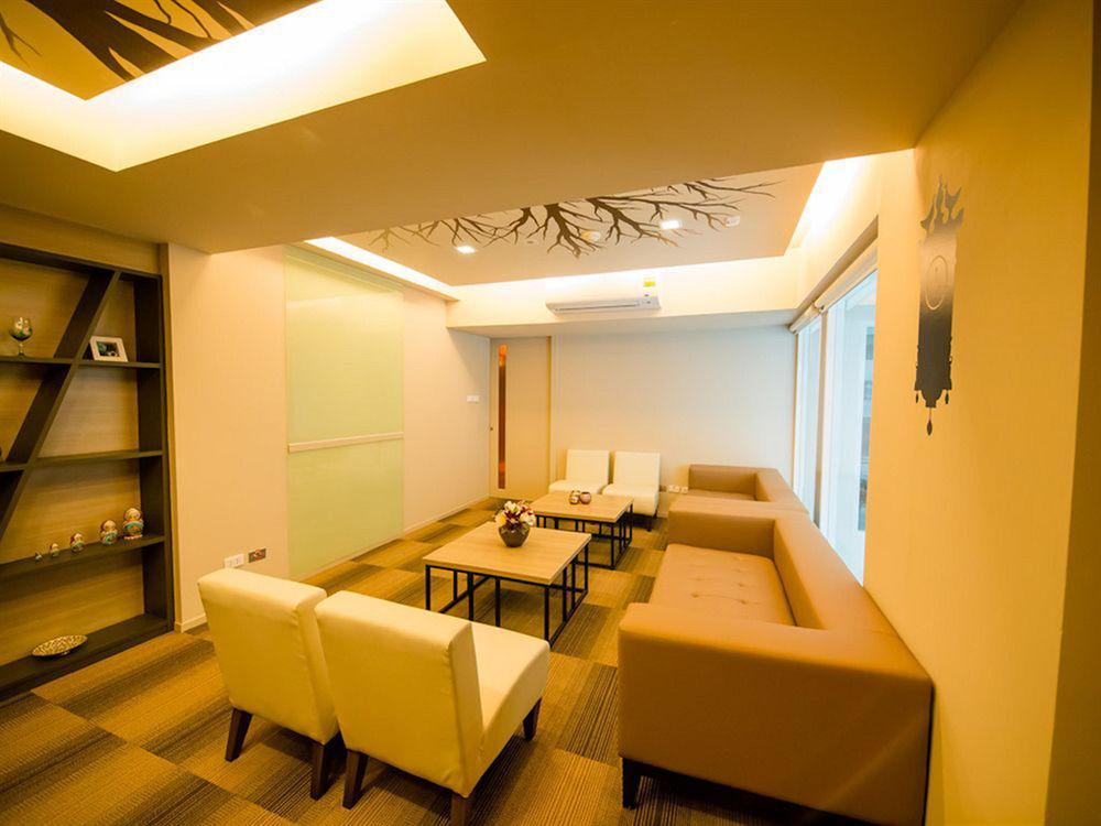 Myhotel Cmyk@Ratchada Bangkok Exteriér fotografie