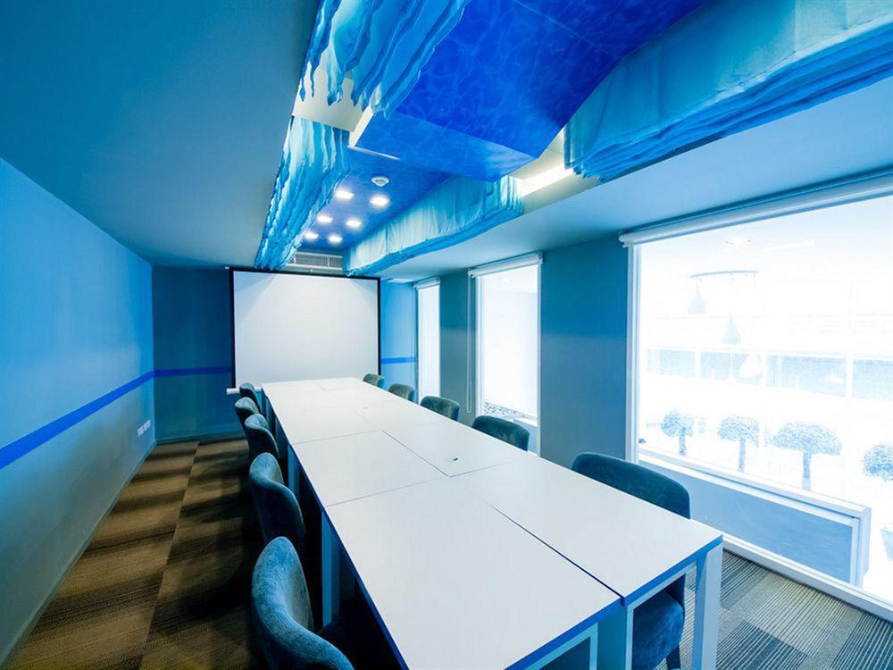 Myhotel Cmyk@Ratchada Bangkok Exteriér fotografie